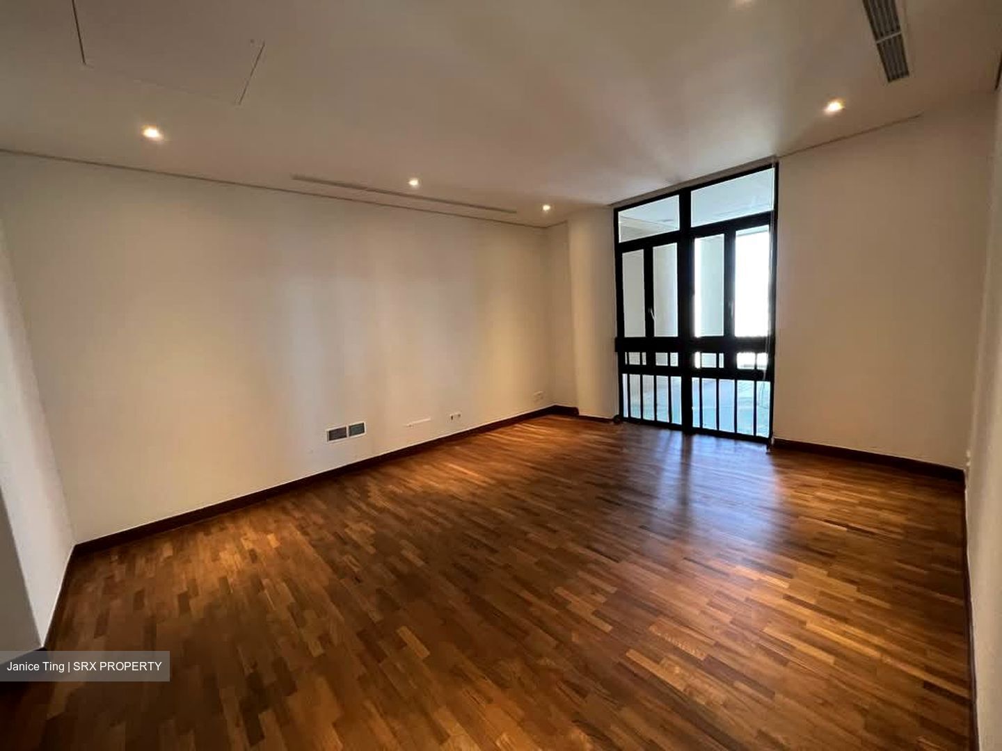 The Colonnade (D10), Condominium #533591301